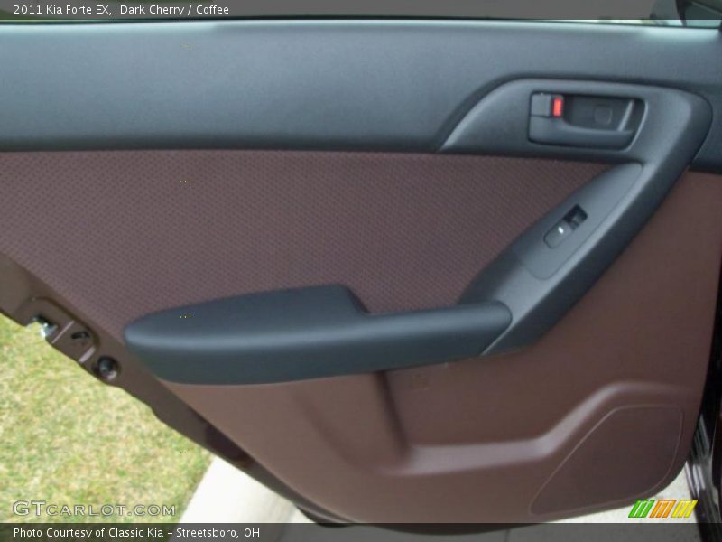 Dark Cherry / Coffee 2011 Kia Forte EX
