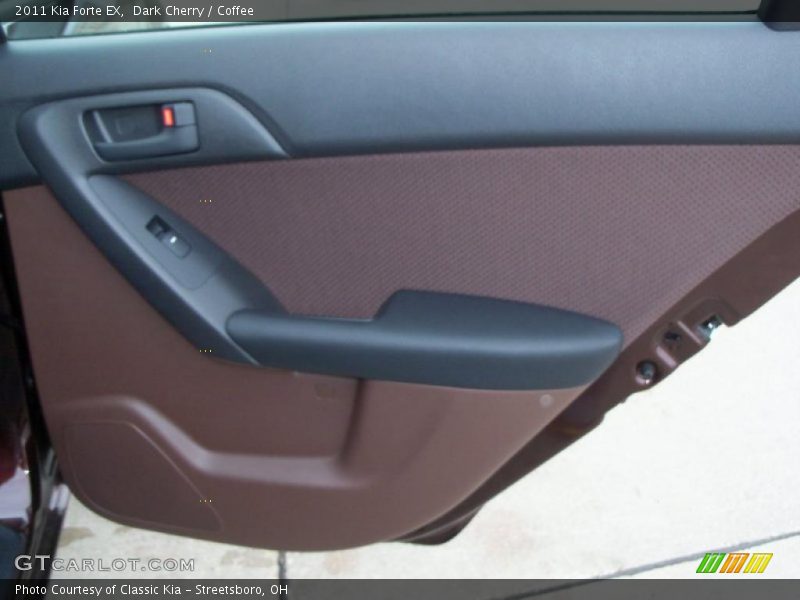 Dark Cherry / Coffee 2011 Kia Forte EX