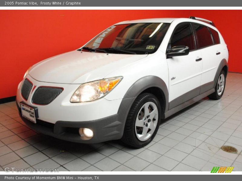 Frosty White / Graphite 2005 Pontiac Vibe