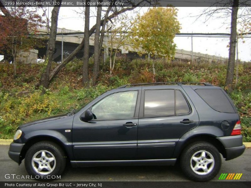 Black Opal Metallic / Grey 1999 Mercedes-Benz ML 320 4Matic