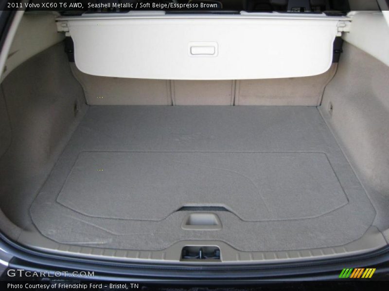  2011 XC60 T6 AWD Trunk