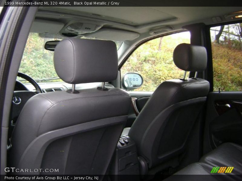 Black Opal Metallic / Grey 1999 Mercedes-Benz ML 320 4Matic