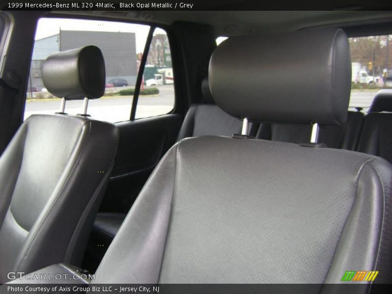 Black Opal Metallic / Grey 1999 Mercedes-Benz ML 320 4Matic