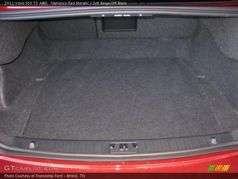  2011 S60 T6 AWD Trunk