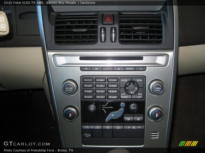 Controls of 2010 XC60 T6 AWD