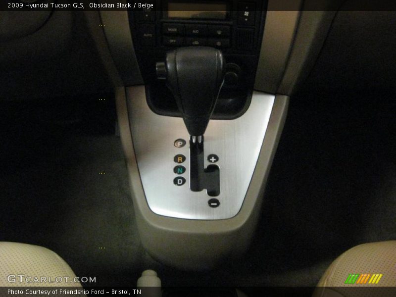 Obsidian Black / Beige 2009 Hyundai Tucson GLS