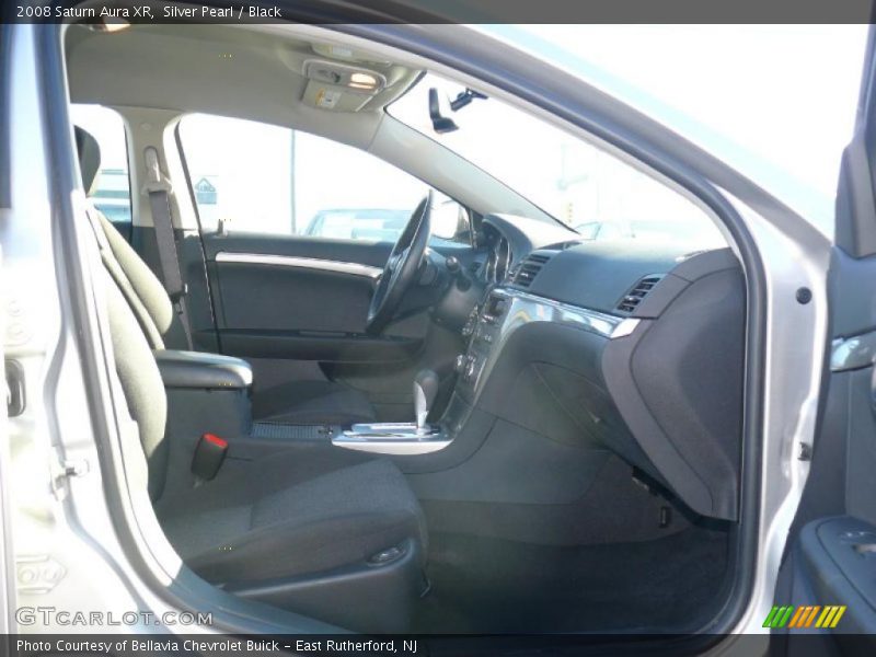 Silver Pearl / Black 2008 Saturn Aura XR