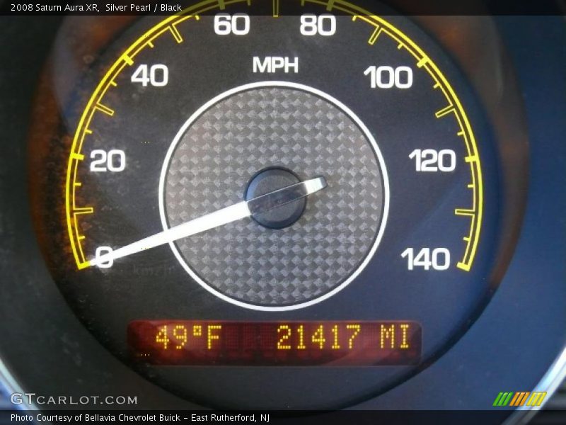 Silver Pearl / Black 2008 Saturn Aura XR