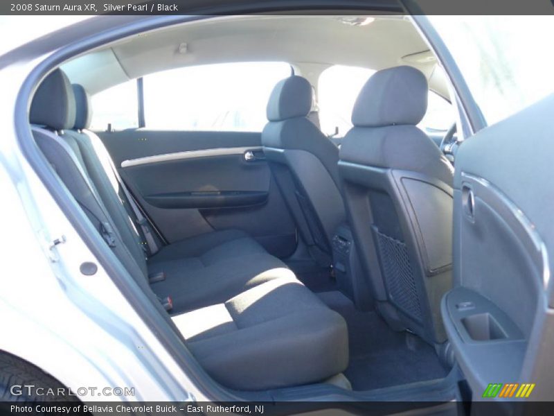 Silver Pearl / Black 2008 Saturn Aura XR