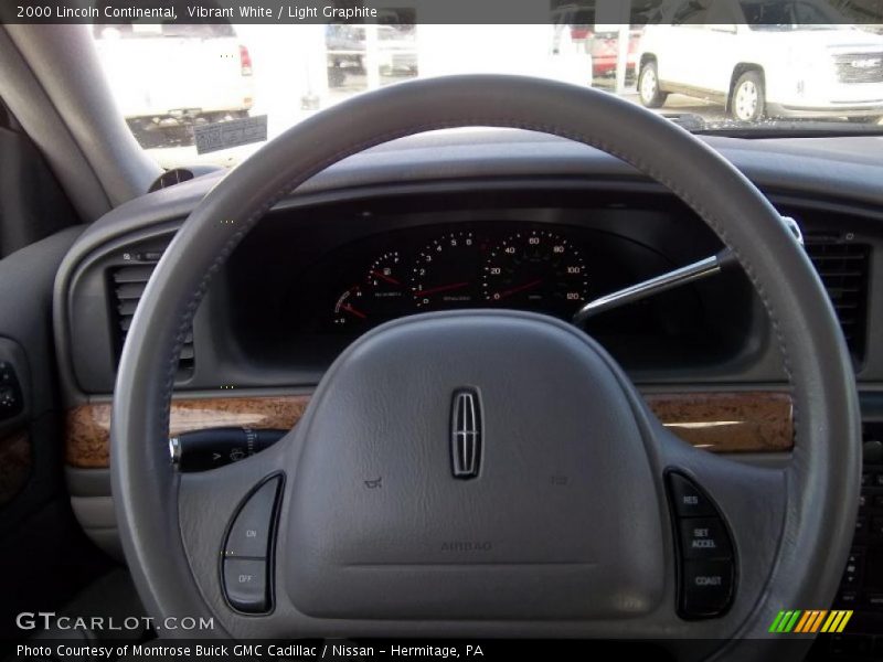 Vibrant White / Light Graphite 2000 Lincoln Continental