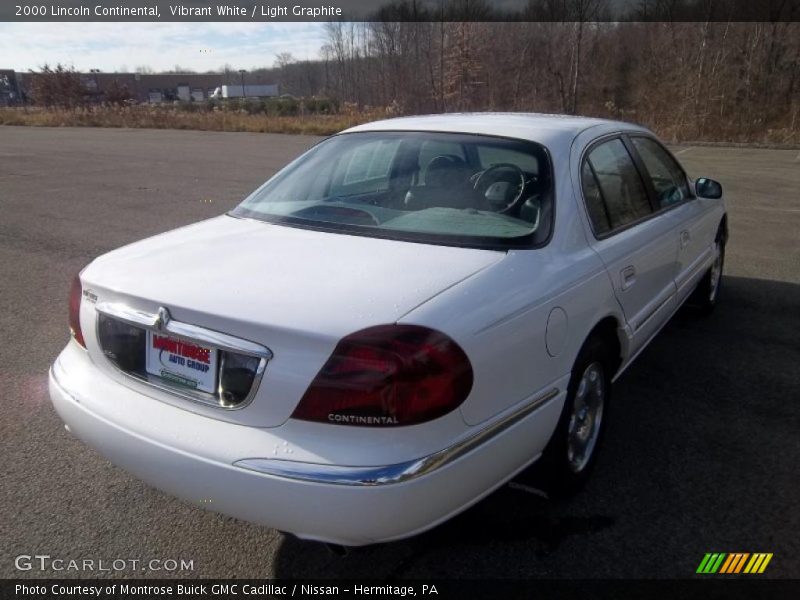 Vibrant White / Light Graphite 2000 Lincoln Continental