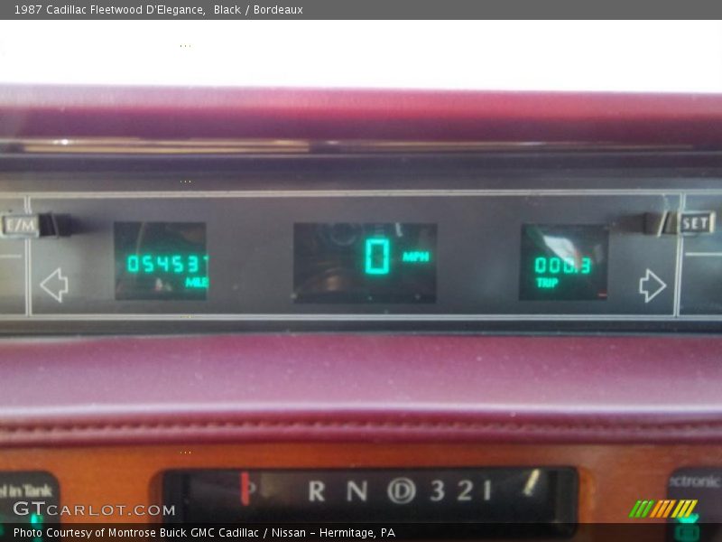  1987 Fleetwood D'Elegance D'Elegance Gauges