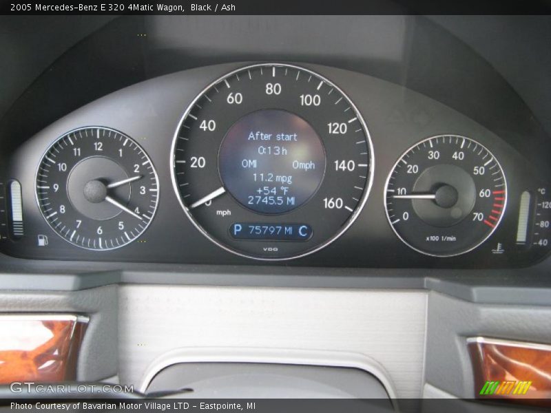  2005 E 320 4Matic Wagon 320 4Matic Wagon Gauges