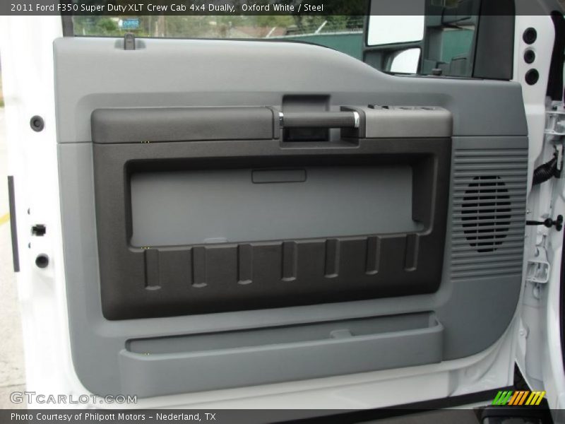 Door Panel of 2011 F350 Super Duty XLT Crew Cab 4x4 Dually