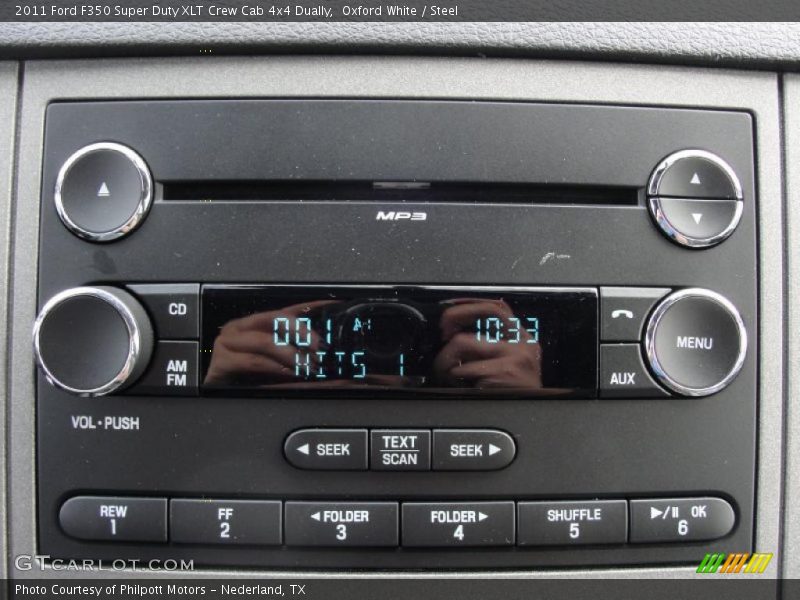 Controls of 2011 F350 Super Duty XLT Crew Cab 4x4 Dually