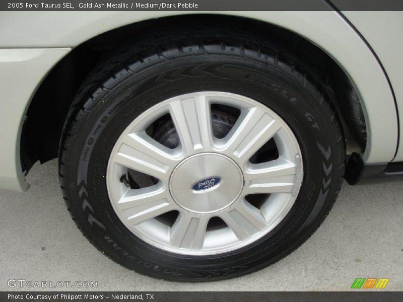  2005 Taurus SEL Wheel