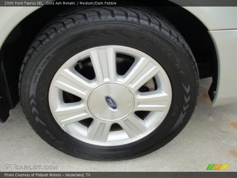  2005 Taurus SEL Wheel