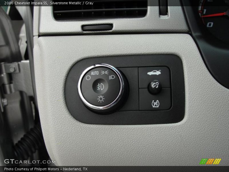 Controls of 2006 Impala SS