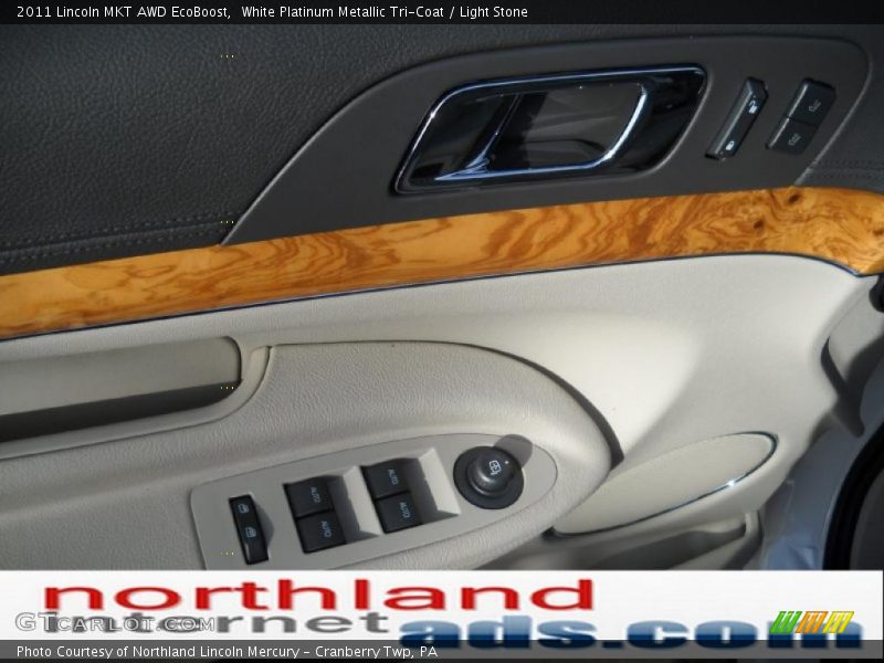 White Platinum Metallic Tri-Coat / Light Stone 2011 Lincoln MKT AWD EcoBoost