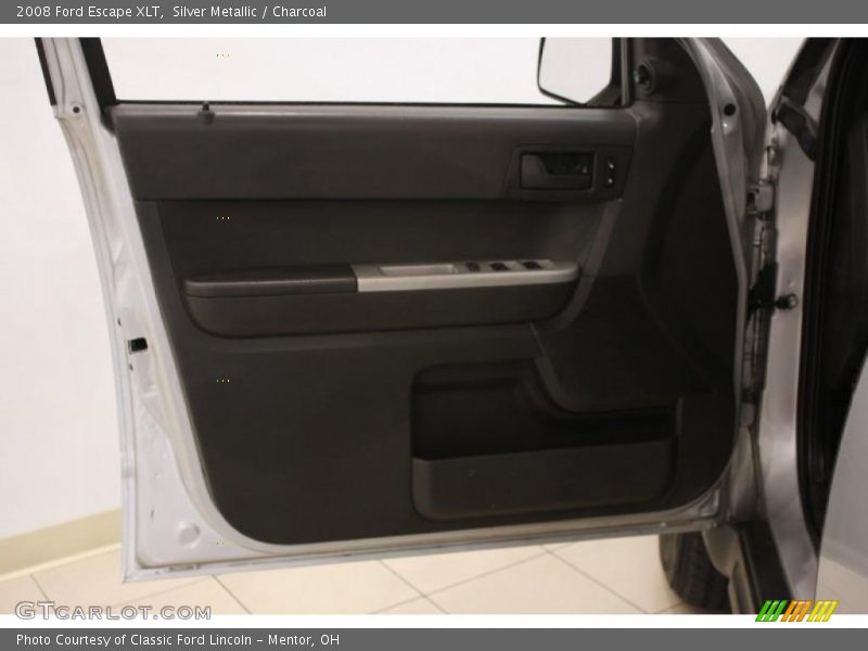 Silver Metallic / Charcoal 2008 Ford Escape XLT