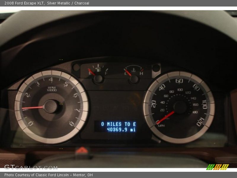 Silver Metallic / Charcoal 2008 Ford Escape XLT