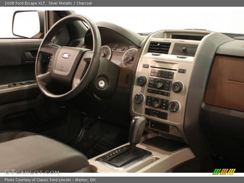 Silver Metallic / Charcoal 2008 Ford Escape XLT