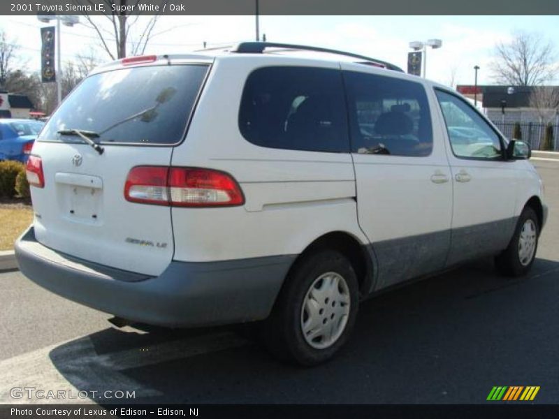 Super White / Oak 2001 Toyota Sienna LE