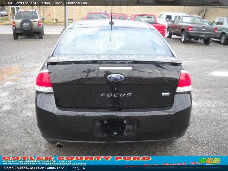 Black / Charcoal Black 2008 Ford Focus SES Sedan