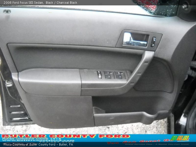 Black / Charcoal Black 2008 Ford Focus SES Sedan