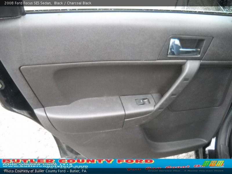 Black / Charcoal Black 2008 Ford Focus SES Sedan