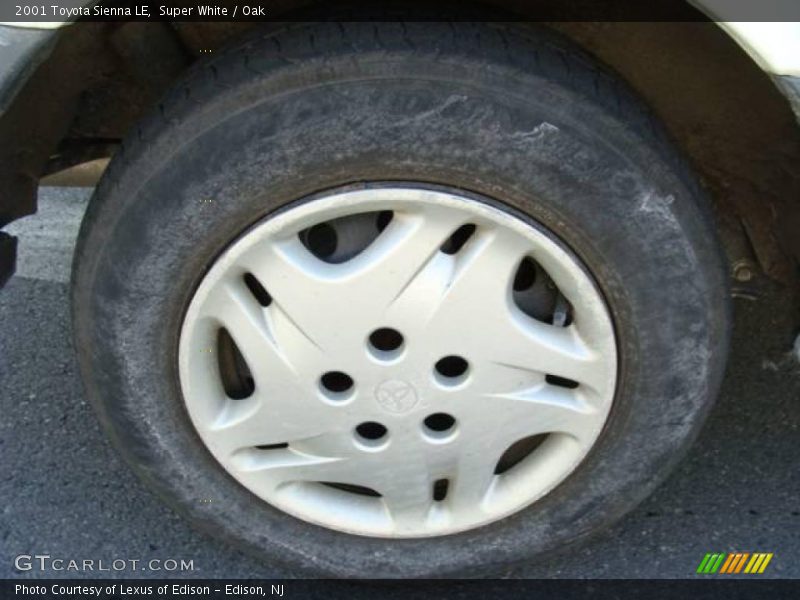 Super White / Oak 2001 Toyota Sienna LE