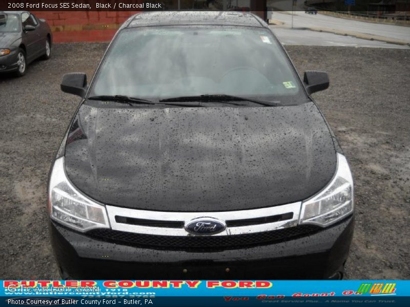 Black / Charcoal Black 2008 Ford Focus SES Sedan