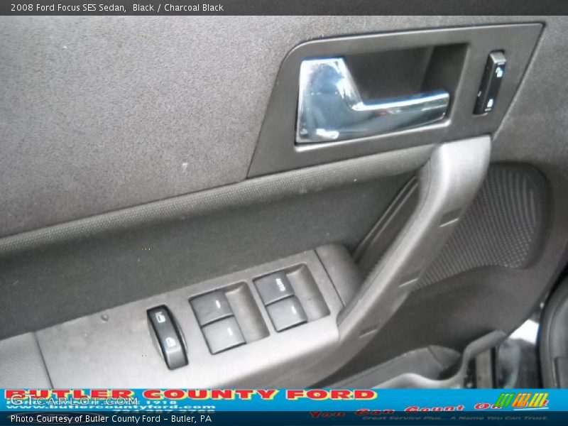 Black / Charcoal Black 2008 Ford Focus SES Sedan
