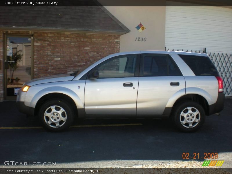Silver / Gray 2003 Saturn VUE