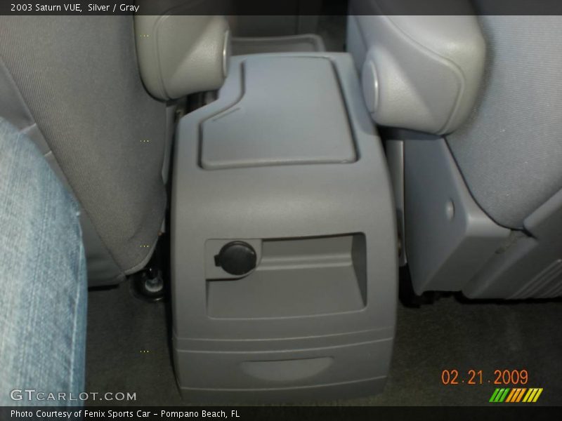 Silver / Gray 2003 Saturn VUE