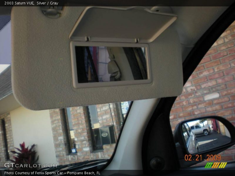 Silver / Gray 2003 Saturn VUE