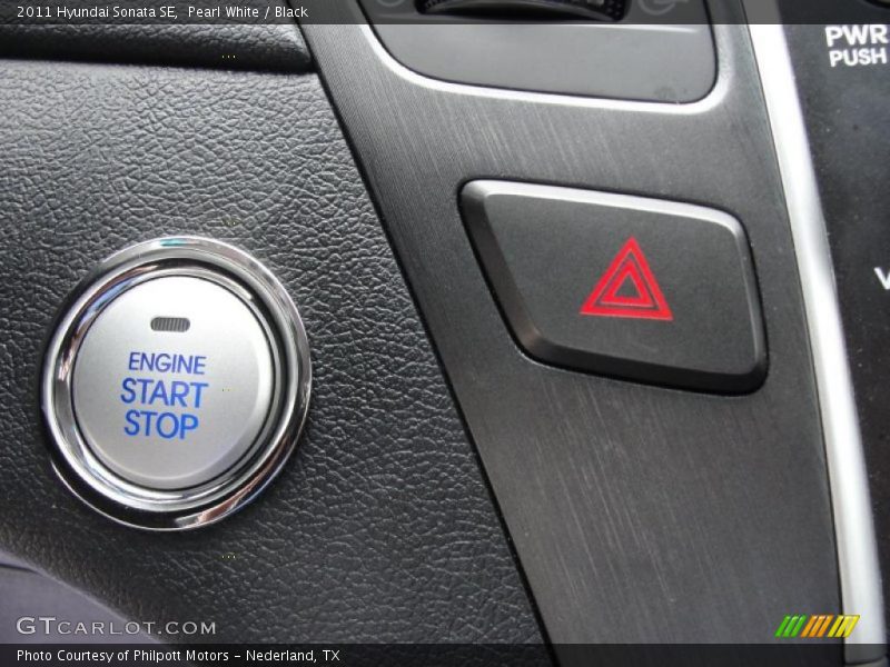 Pearl White / Black 2011 Hyundai Sonata SE