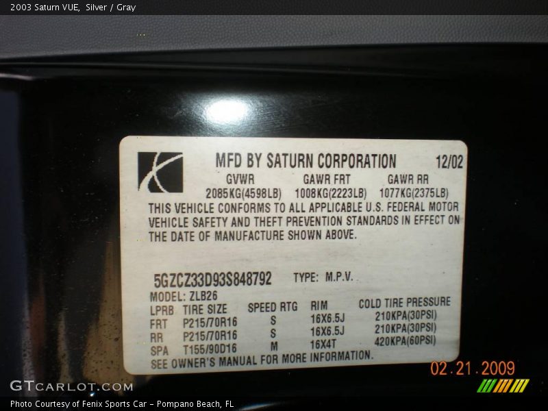 Silver / Gray 2003 Saturn VUE