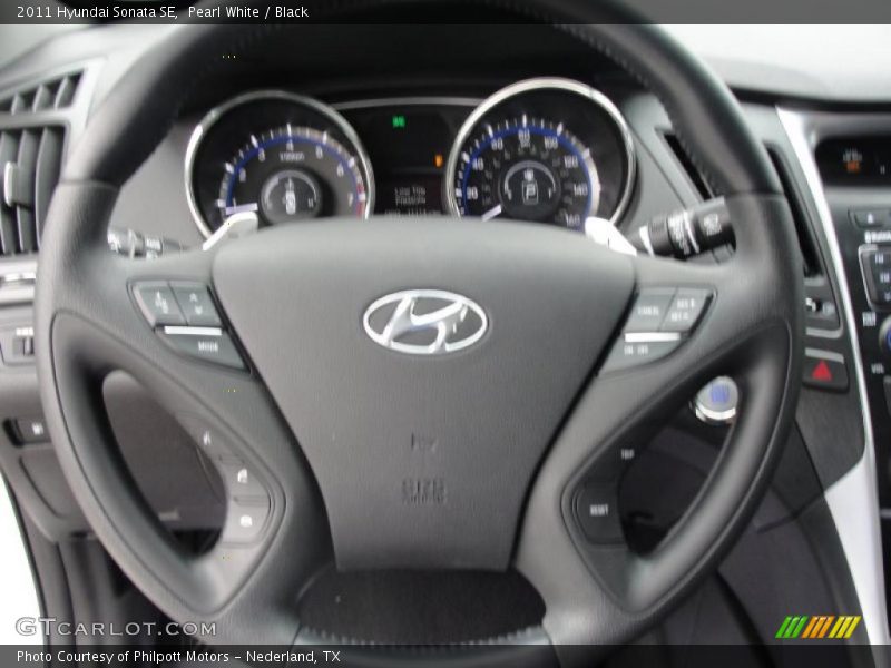 Pearl White / Black 2011 Hyundai Sonata SE