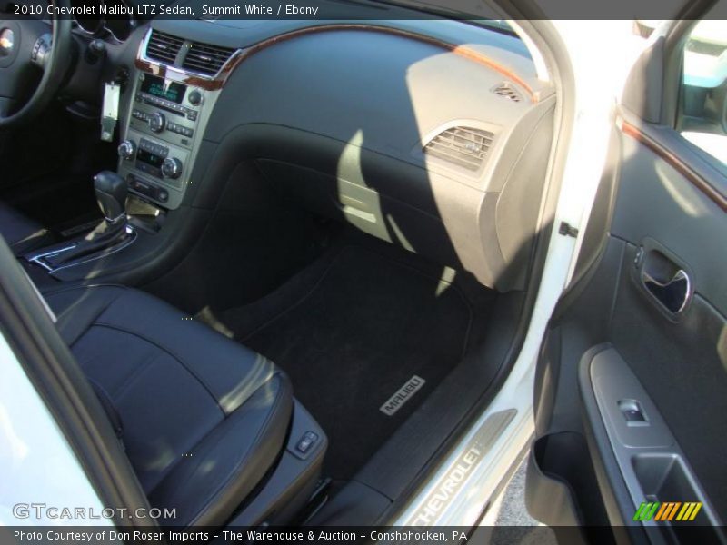 Summit White / Ebony 2010 Chevrolet Malibu LTZ Sedan