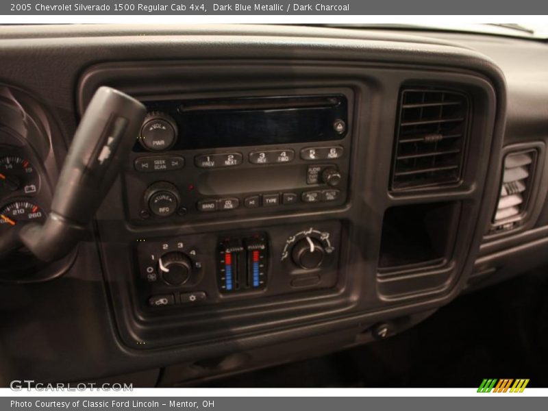 Dark Blue Metallic / Dark Charcoal 2005 Chevrolet Silverado 1500 Regular Cab 4x4