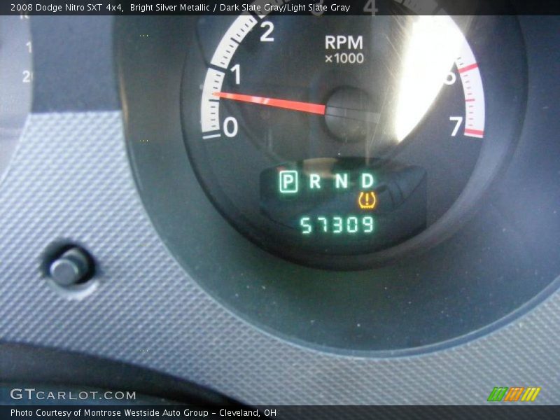 Bright Silver Metallic / Dark Slate Gray/Light Slate Gray 2008 Dodge Nitro SXT 4x4