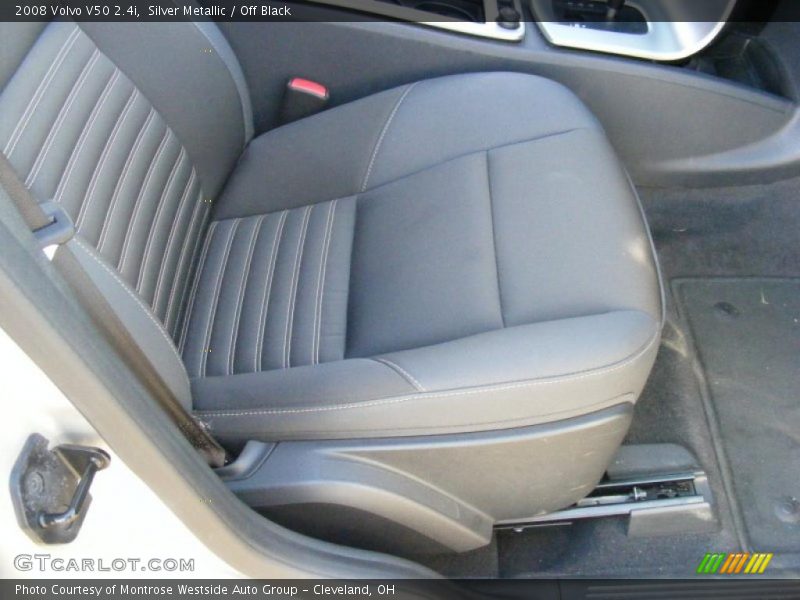 Silver Metallic / Off Black 2008 Volvo V50 2.4i