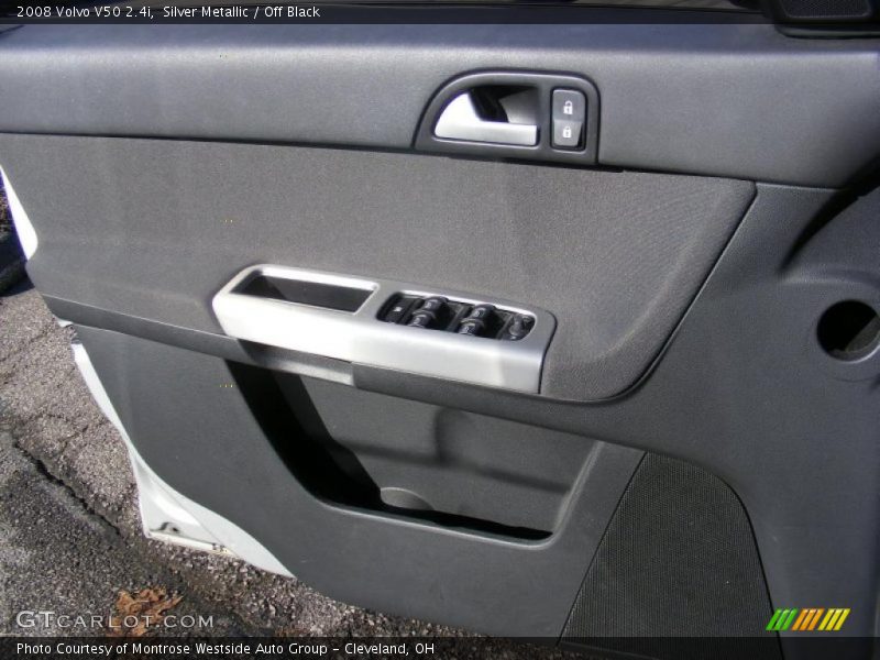 Silver Metallic / Off Black 2008 Volvo V50 2.4i