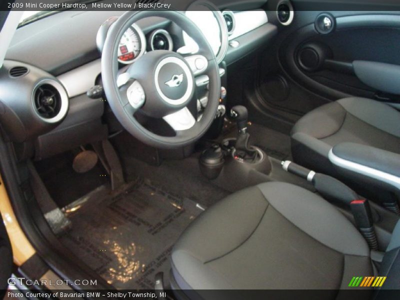 Mellow Yellow / Black/Grey 2009 Mini Cooper Hardtop