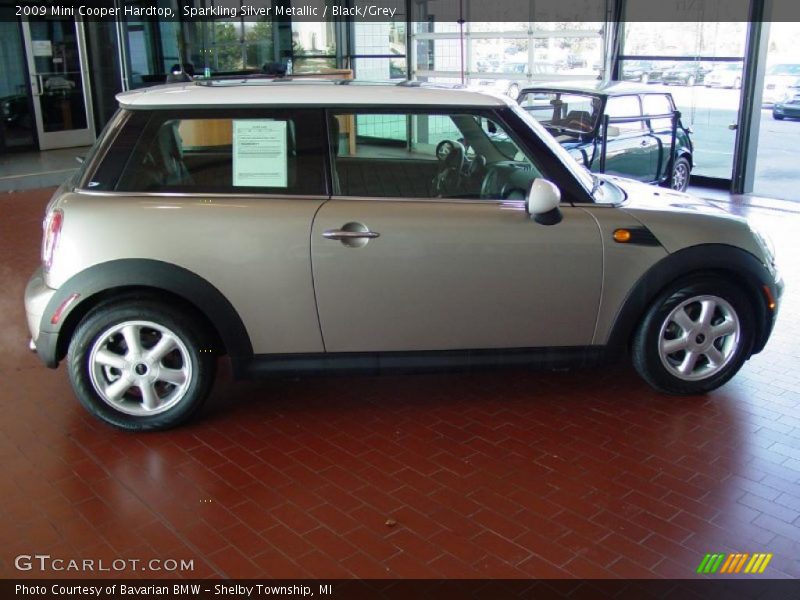 Sparkling Silver Metallic / Black/Grey 2009 Mini Cooper Hardtop