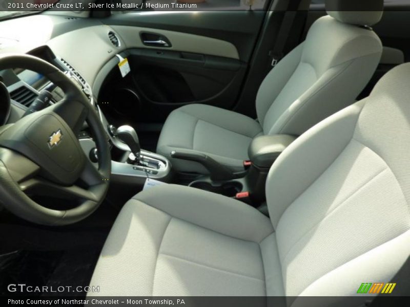 Silver Ice Metallic / Medium Titanium 2011 Chevrolet Cruze LT