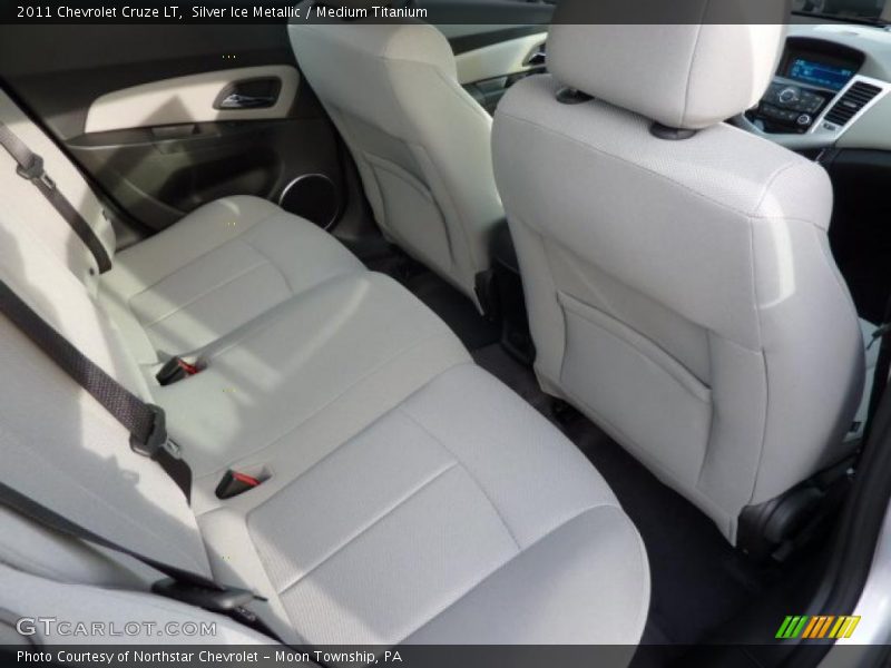 Silver Ice Metallic / Medium Titanium 2011 Chevrolet Cruze LT