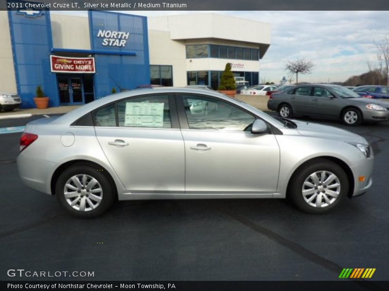 Silver Ice Metallic / Medium Titanium 2011 Chevrolet Cruze LT