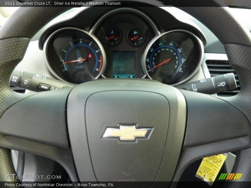 Silver Ice Metallic / Medium Titanium 2011 Chevrolet Cruze LT